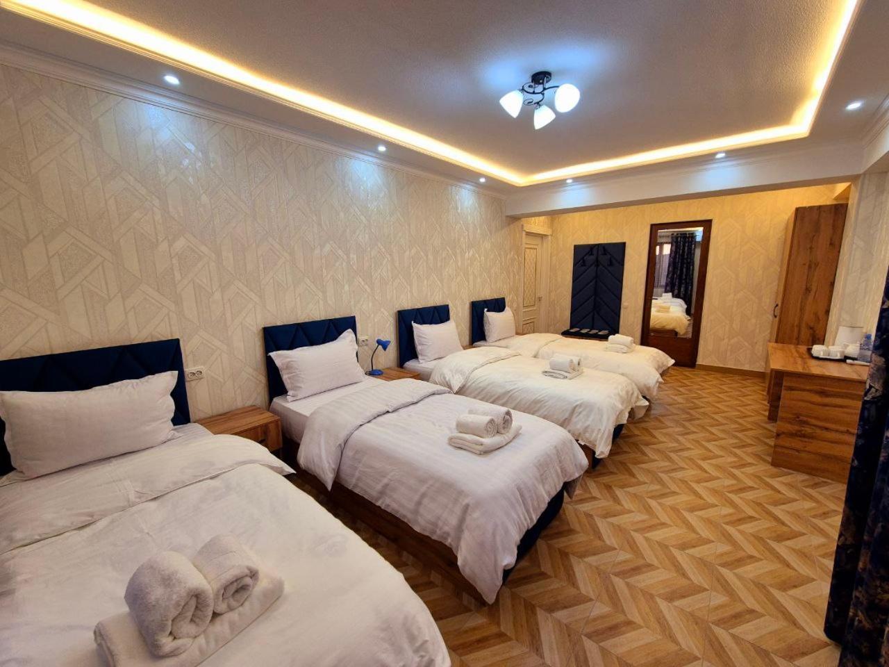 Samarkand Imron Hotel Exterior photo