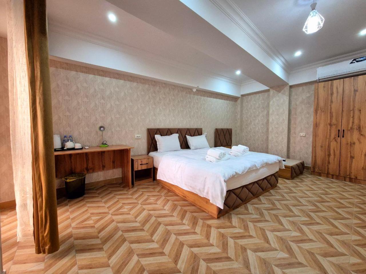 Samarkand Imron Hotel Exterior photo