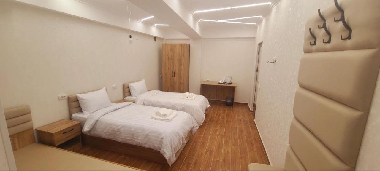 Samarkand Imron Hotel Exterior photo